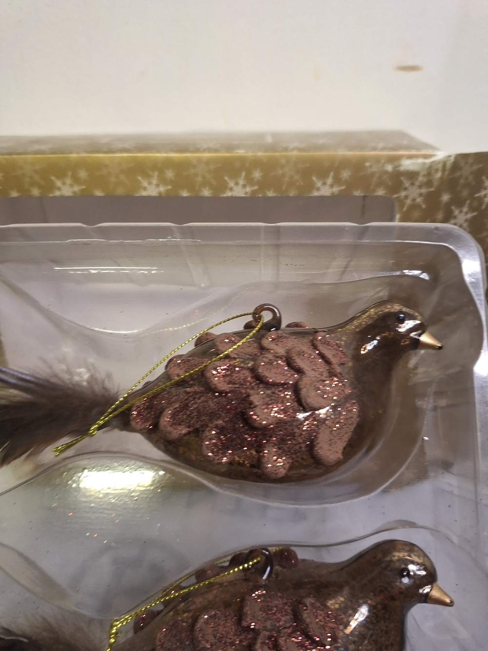 NWT Glass Glitter Feather Bird Ornaments - Set of 2 W/Box - Picture 2 of 5